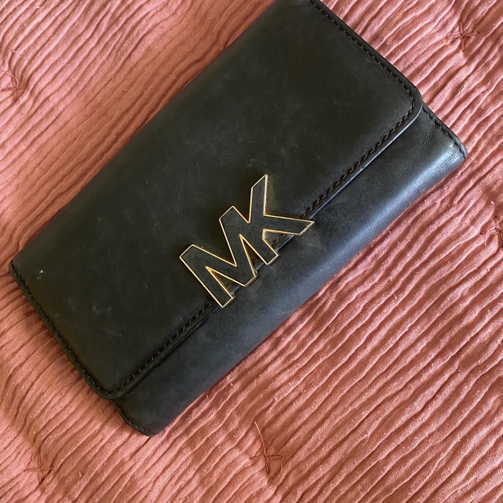 Micheal Kors Wallet
